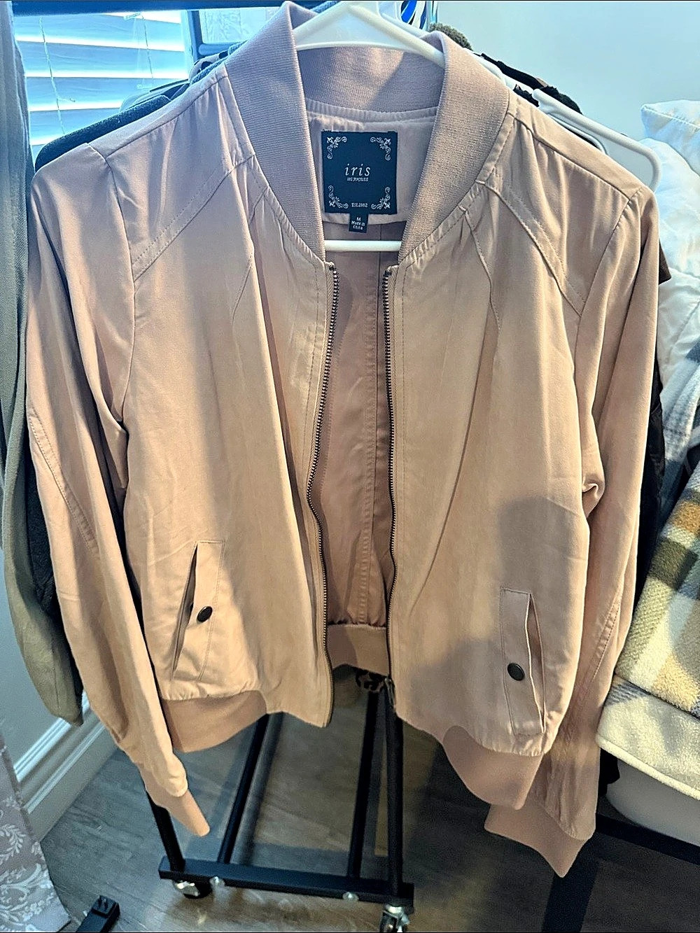 Zara Bomber Jacket in Pink Size Medium Like New